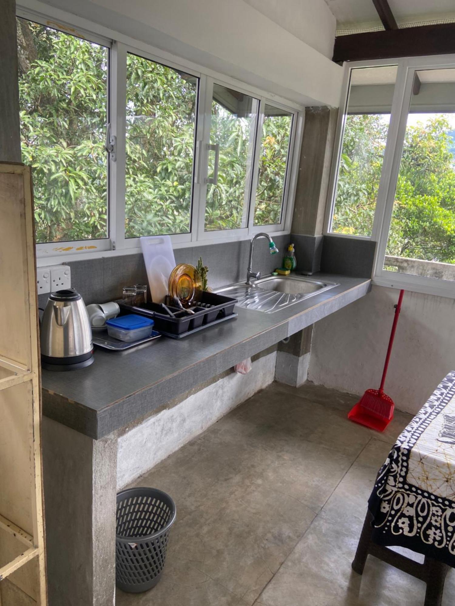 Upland Inn كاندي المظهر الخارجي الصورة