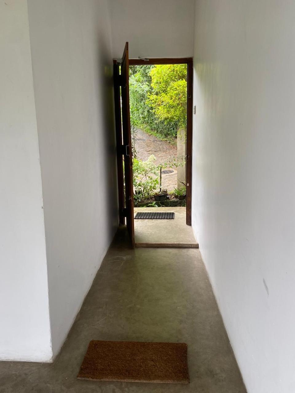 Upland Inn كاندي المظهر الخارجي الصورة