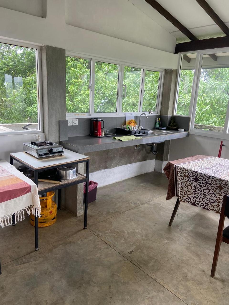 Upland Inn كاندي المظهر الخارجي الصورة