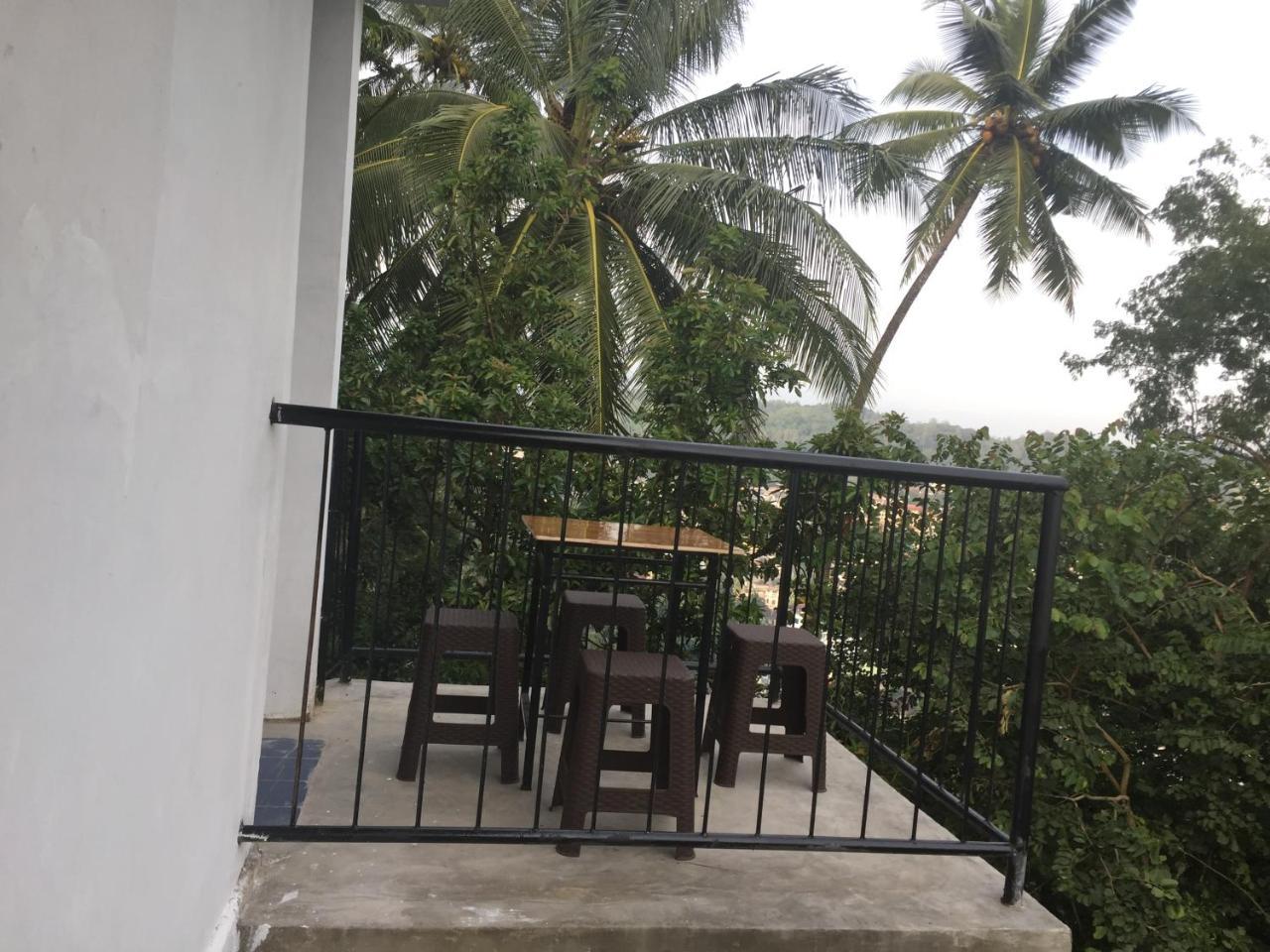 Upland Inn كاندي المظهر الخارجي الصورة