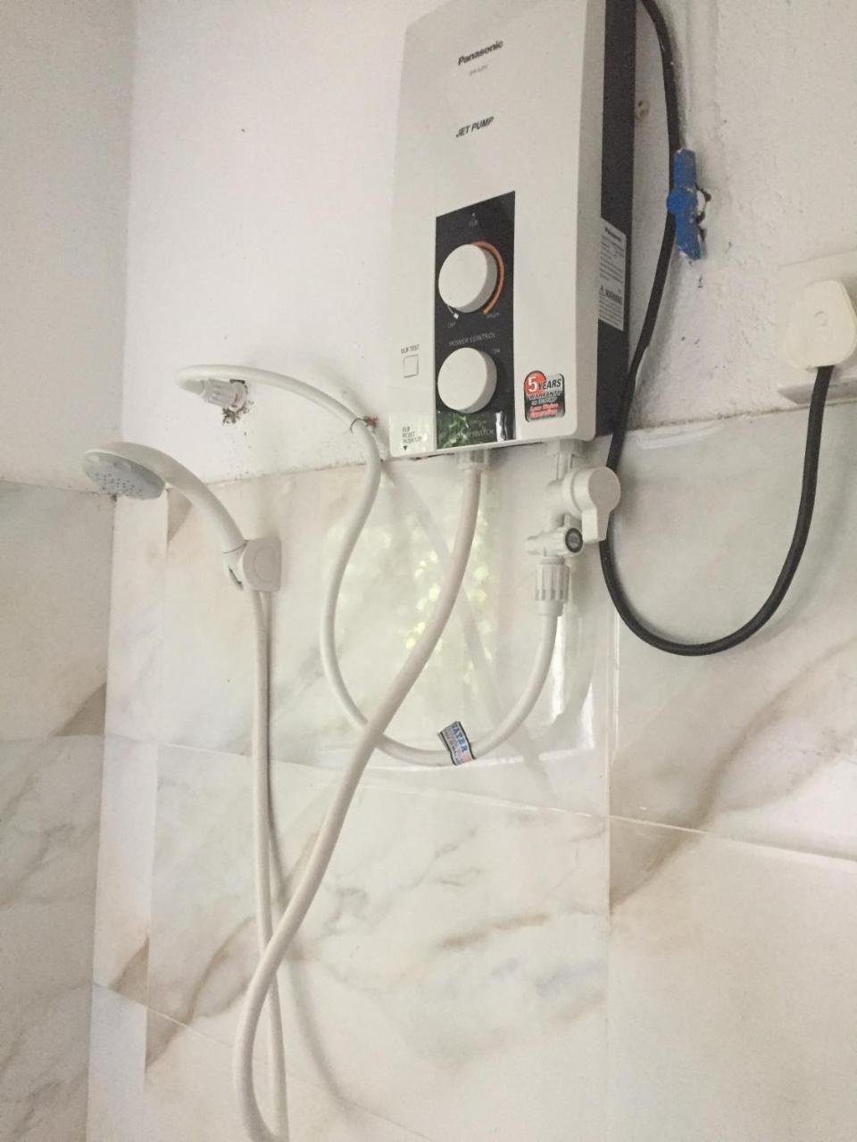 Upland Inn كاندي المظهر الخارجي الصورة