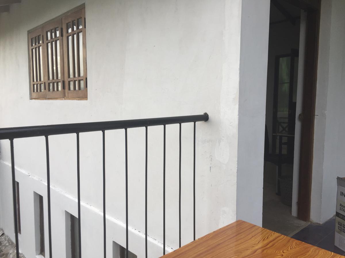 Upland Inn كاندي المظهر الخارجي الصورة