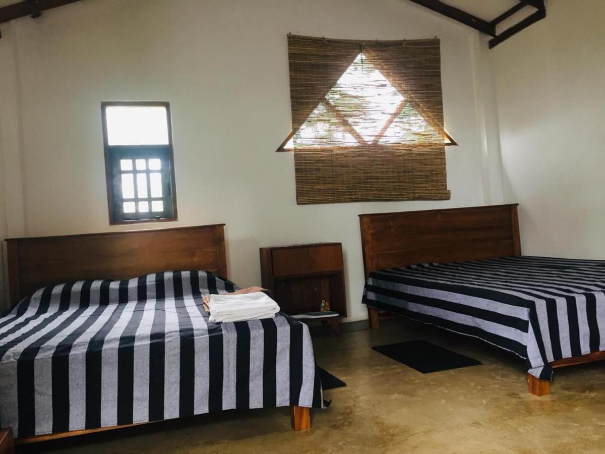 Upland Inn كاندي المظهر الخارجي الصورة