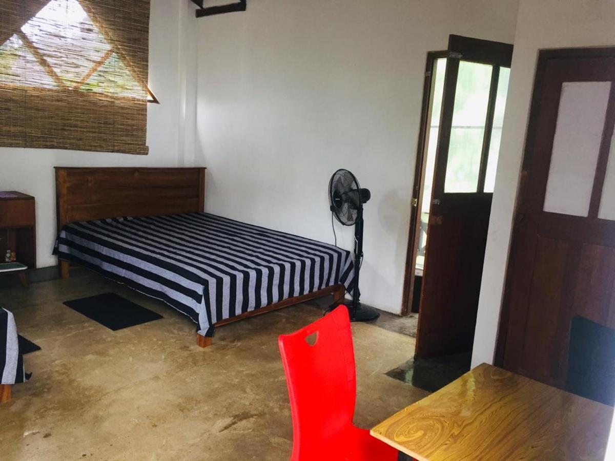 Upland Inn كاندي المظهر الخارجي الصورة