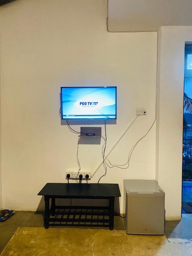 Upland Inn كاندي المظهر الخارجي الصورة